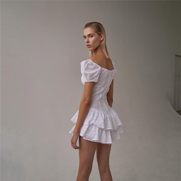 Laura´s white lace mini dress